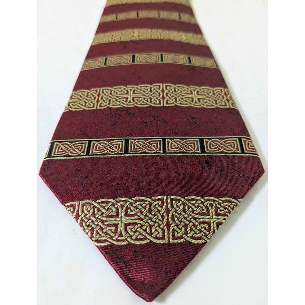 Patrick Francis Tie 100% Silk Red Celtic Knot Crosses Made in Ireland 58x4
